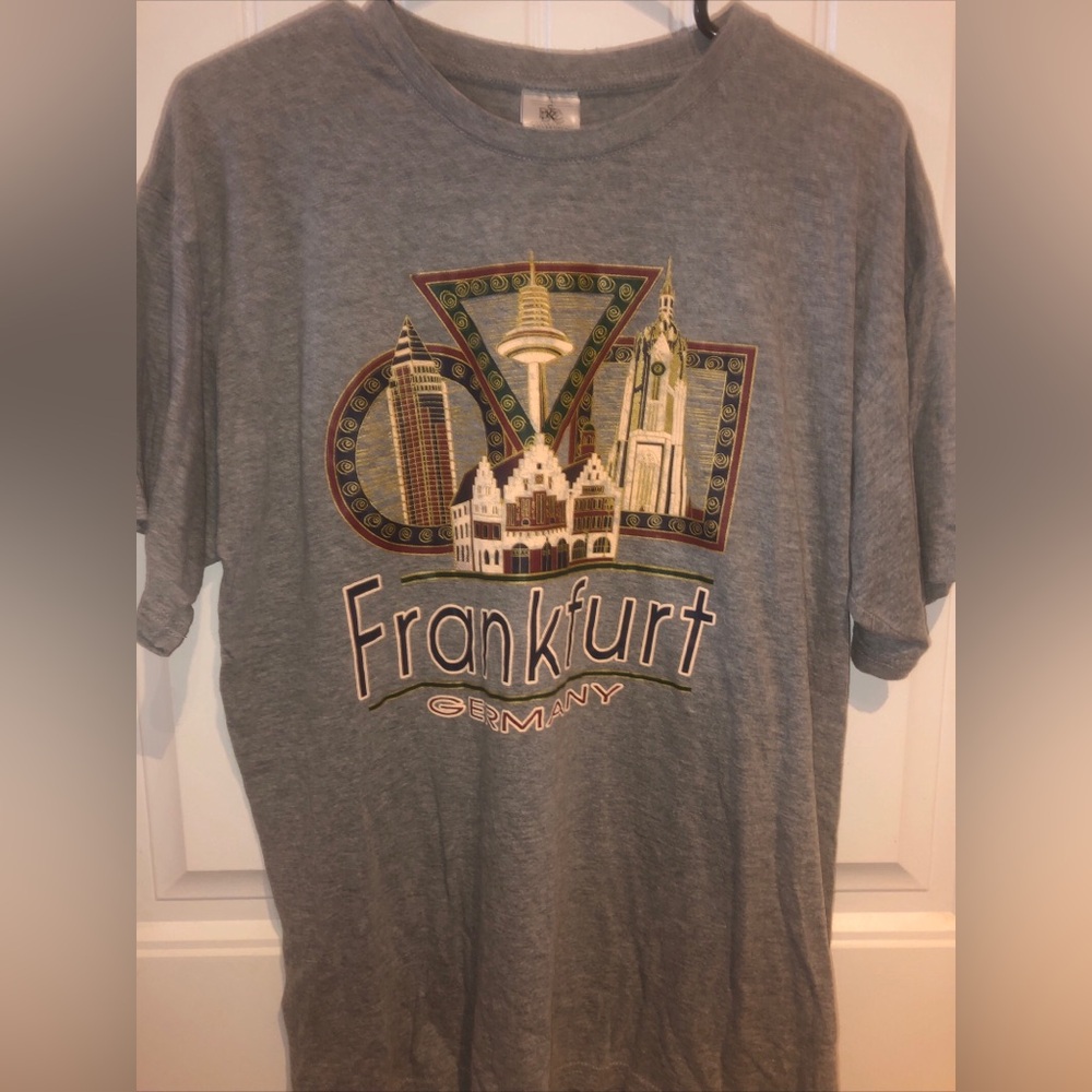 B&C T Shirt Men’s Grey Frankfurt Germany Design Size L